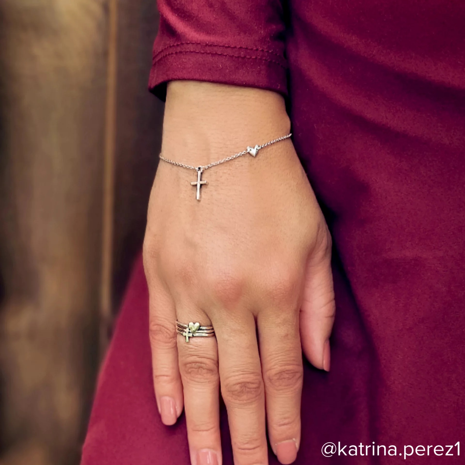 Faith and Love Link Bracelet - Image 4