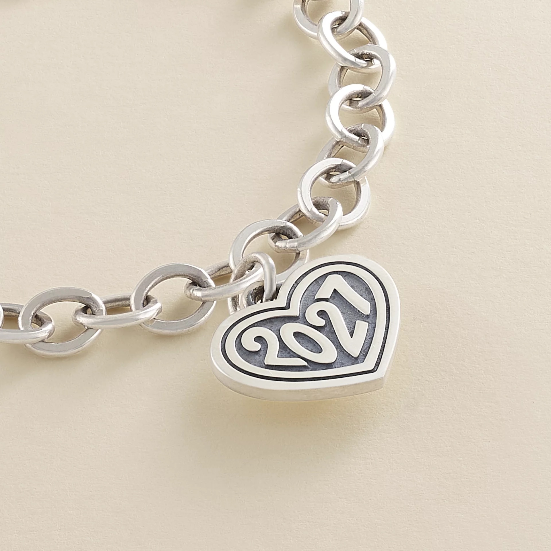 Heart 2027 Charm - Image 2